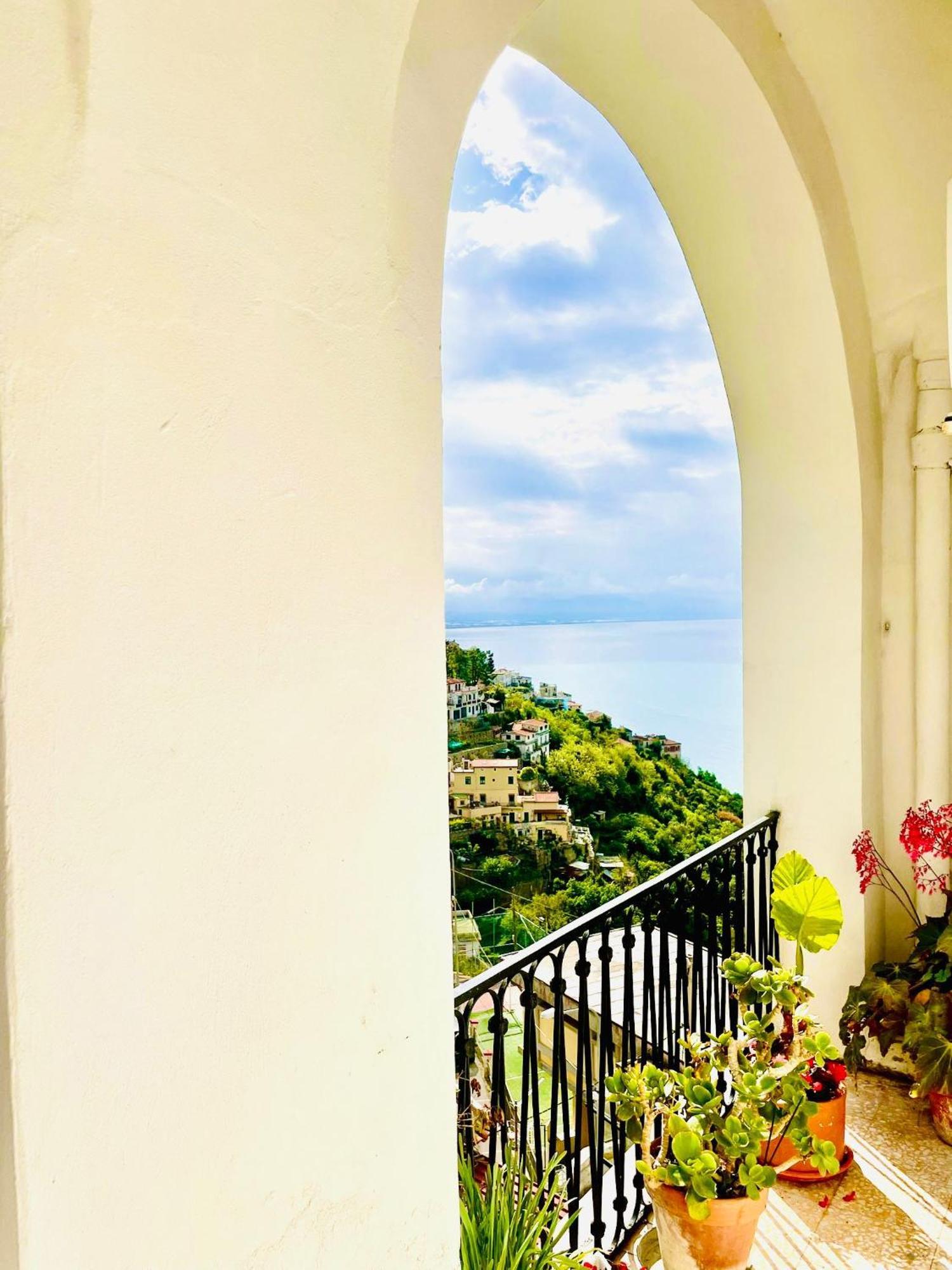 Borgo Virginia - Sea View In Amalfi Coast Daire Vietri Dış mekan fotoğraf